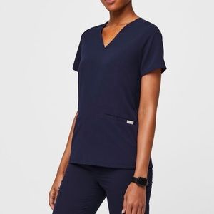 Figs Casma Three-Pocket Scrub Top Navy XS